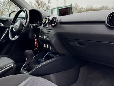 Audi A1 16 TDI 105ch FAP S line   - 13