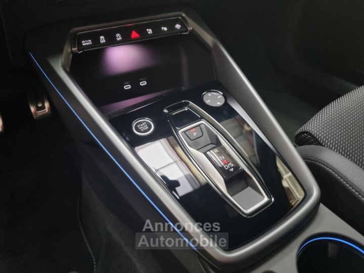 Audi A3 IV (2) SPORTBACK 15 35 TFSI MILD HYBRID 150 S LINE S TRONIC 7 - 19