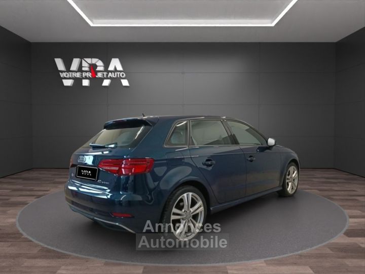 Audi A3 Sportback e-tron S-Line • 14 204Ch  •  Hybride rechargeable • S tronic • Sièges Chauffants • Virtual Cockpit - 2