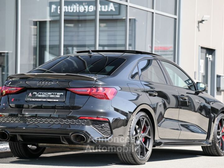 Audi RS3 Limousine 25 TFSI RS-Design - 34
