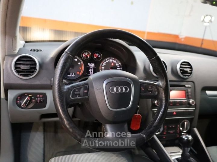 Audi A3 18 TFSI 160CH AMBITION S TRONIC 7 3P - 10