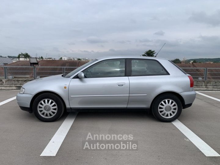 Audi A3 18 125CH AMBIENTE BVA 3P - 3