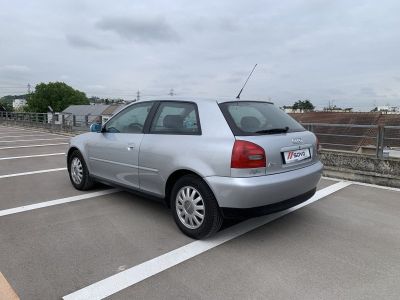 Audi A3 18 125CH AMBIENTE BVA 3P   - 4