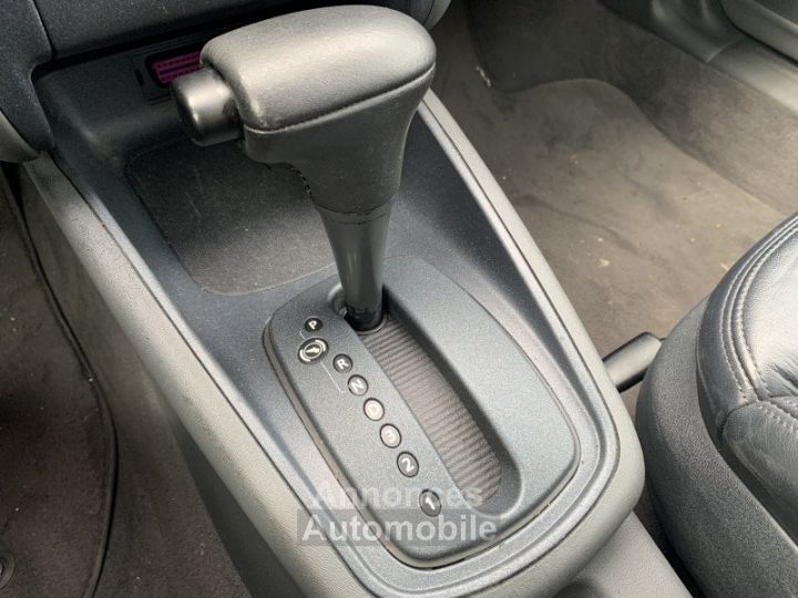 Audi A3 18 125CH AMBIENTE BVA 3P - 19