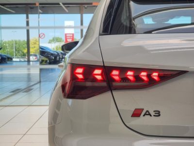 Audi A3 IV (2) SPORTBACK 15 35 TFSI MILD HYBRID 150 S LINE S TRONIC 7   - 7