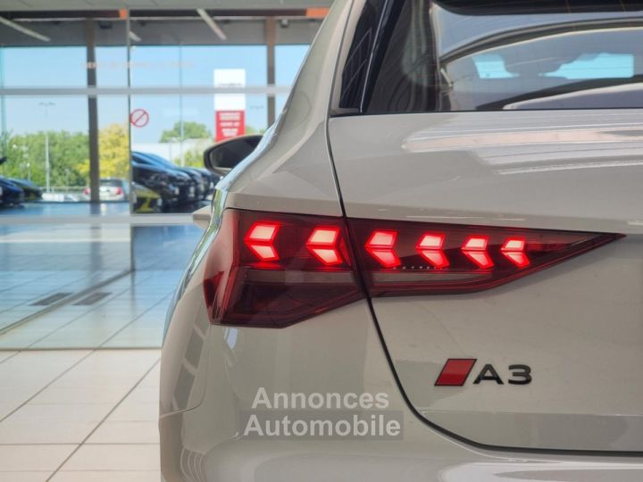 Audi A3 IV (2) SPORTBACK 15 35 TFSI MILD HYBRID 150 S LINE S TRONIC 7 - 7