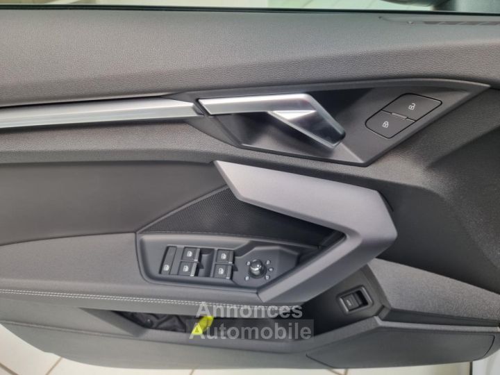 Audi A3 IV (2) SPORTBACK 15 35 TFSI MILD HYBRID 150 S LINE S TRONIC 7 - 16