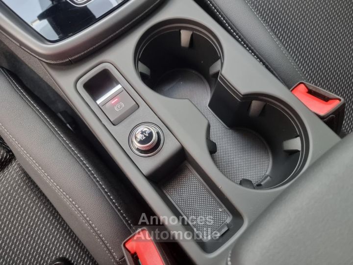 Audi A3 IV (2) SPORTBACK 15 35 TFSI MILD HYBRID 150 S LINE S TRONIC 7 - 18