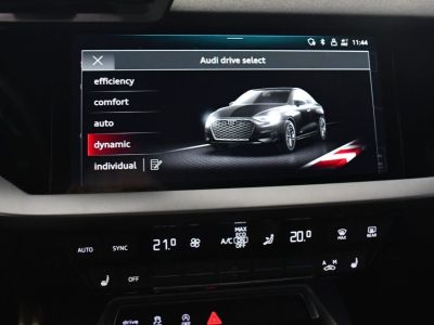 Audi S3 Berline 20 TFSI 310 Quattro S-Tronic GPS Virtual Car Play Pré Sense Efficience Drive Ressort HR JA 18 Garantie 26/09/2025 ou 100000 km   - 26