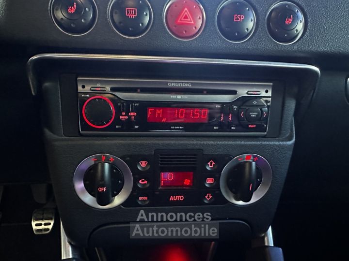 Audi TT COUPE 18T Tiptronic A - 3P EDITION LIMITED 2001 36/40 - 10