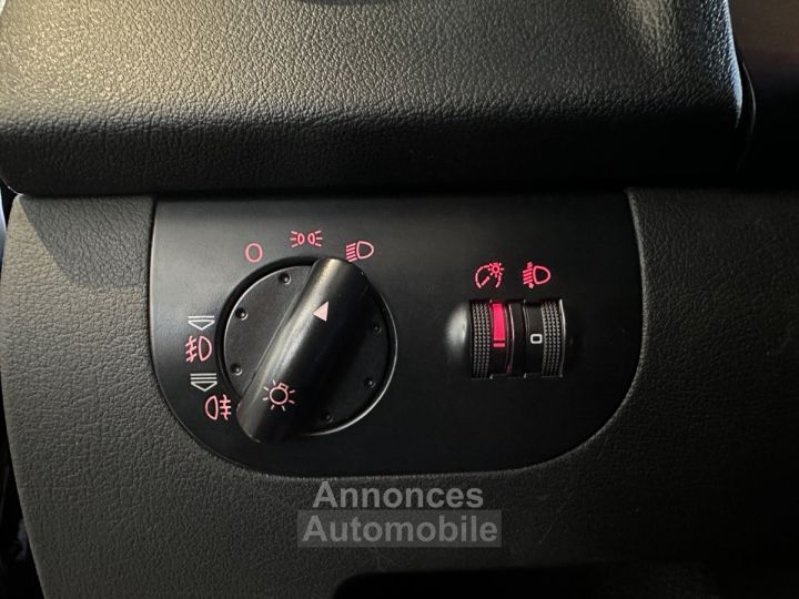 Audi TT COUPE 18T Tiptronic A - 3P EDITION LIMITED 2001 36/40 - 14