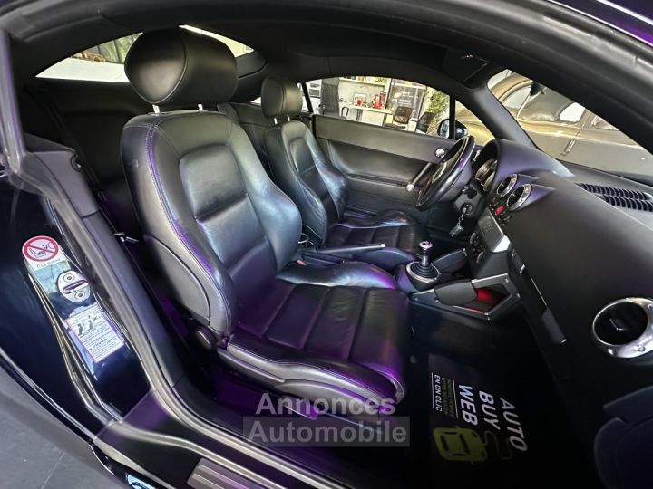 Audi TT COUPE 18T Tiptronic A - 3P EDITION LIMITED 2001 36/40 - 17