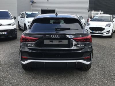 Audi Q3 Sportback 35 TDI 150CH S LINE S TRONIC 7   - 16