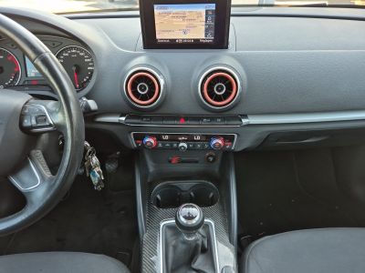 Audi A3 Sportback 20 TDI 150 S Line / JANTES ROTOR / SIEGES CHAUFFANTS / GPS / DISTRI ET EMBRAYAGE RECENT   - 14