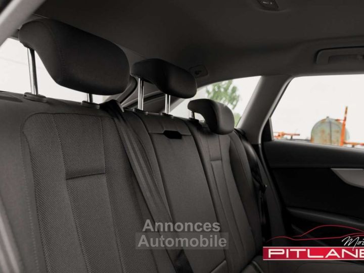 Audi A4 Avant 35 TFSi S-tronic LED Drive Select - 13