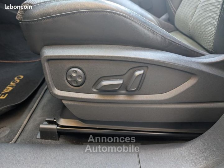 Audi Q5 II 55 TFSI e 367CH S line QUATTRO tronic 7 TOIT OUVRANT SIEGE ELECTRIQUE PARK ASSIST - 17