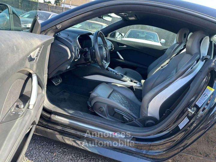Audi TT Coupé 18 TFSI 180cv S LINE Tronic - - 7