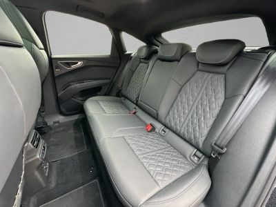 Audi Q4 E-Tron SPORTBACK Sportback 50 299 ch 82 kWh quattro S line   - 8