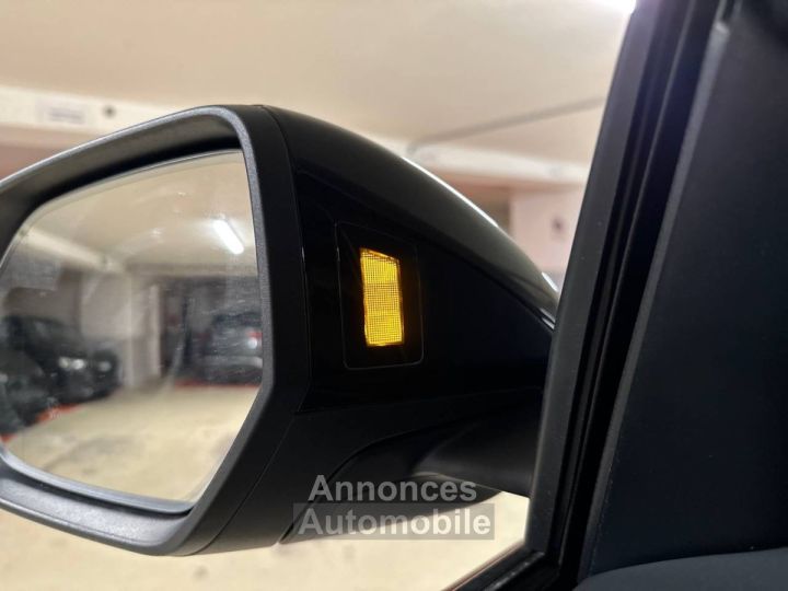 Audi Q8 60 TFSI e 490 Tiptronic 8 quattro Competition - 27