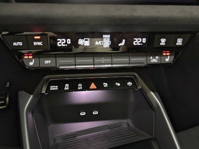 Audi A3 BERLINE Berline 35 TFSI Mild Hybrid 150 S tronic 7 S line   - 13