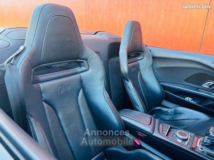 Audi R8 Spyder 52 V10 620 ch - 8