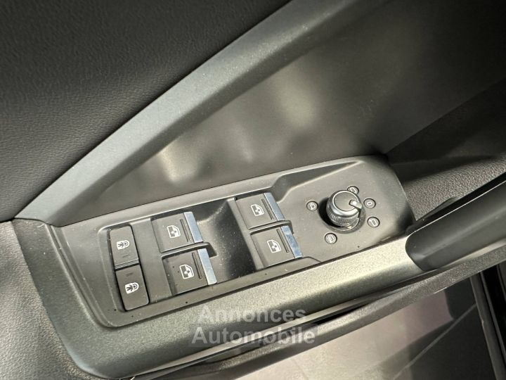 Audi Q3 35 TFSI 150 ch S tronic 7 S line - 14