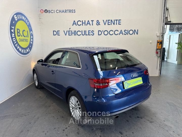 Audi A3 12 TFSI 105CH FAP AMBIENTE 3P - 4