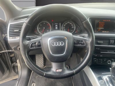 Audi Q5 V6 30 TDI 240 DPF Quattro S Line S tronic 7   - 14