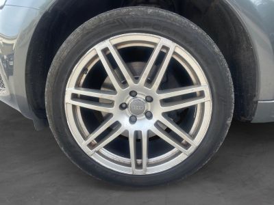 Audi Q5 V6 30 TDI 240 DPF Quattro S Line S tronic 7   - 16