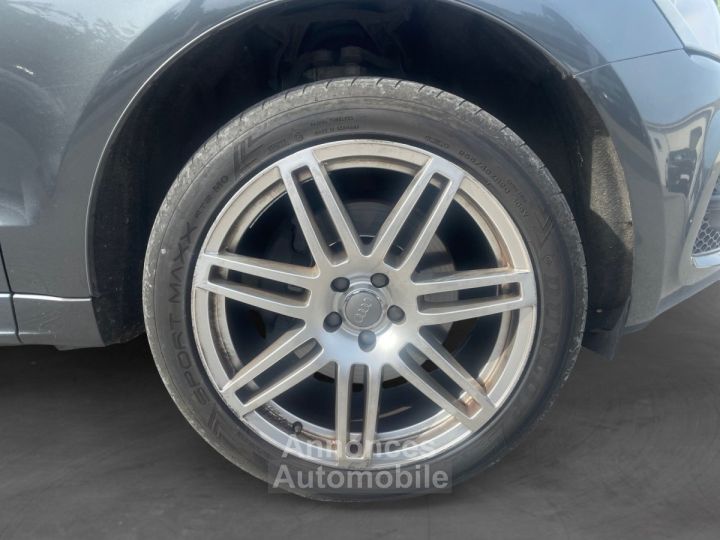 Audi Q5 V6 30 TDI 240 DPF Quattro S Line S tronic 7 - 17