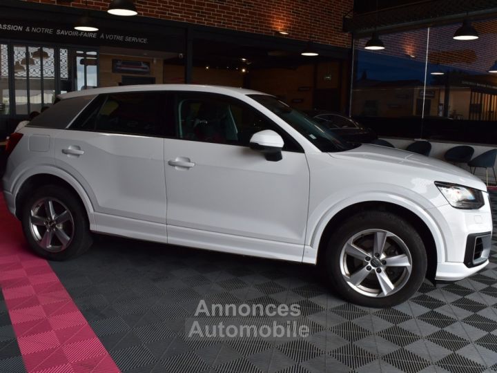 Audi Q2 30 TDI 116 S tronic 7 Sport - 4