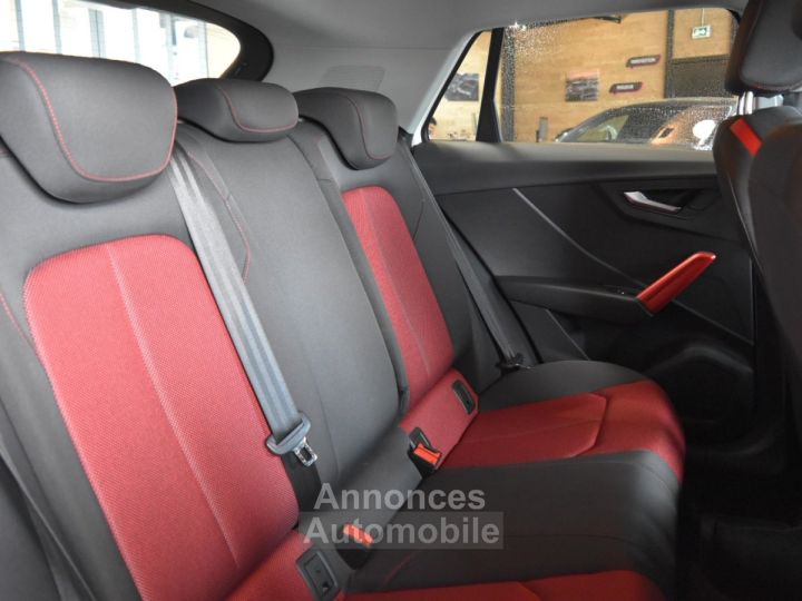 Audi Q2 30 TDI 116 S tronic 7 Sport - 12