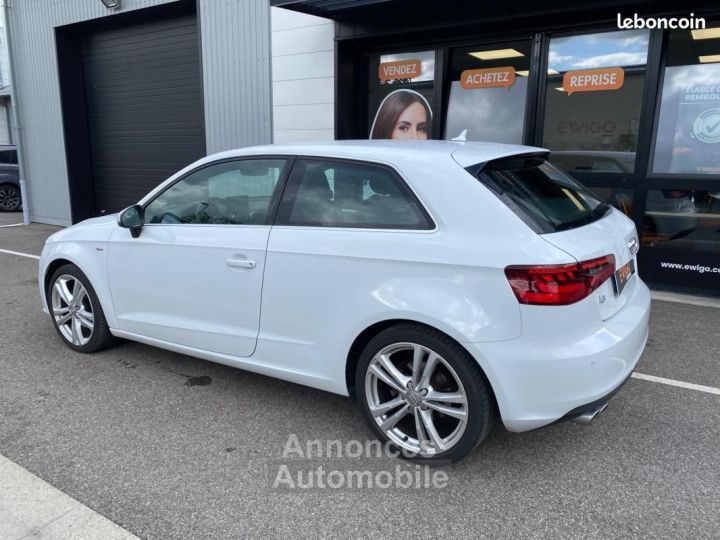 Audi A3 Sportback 20 TDI 150 ADVANCED S-TRONIC BVA - 3