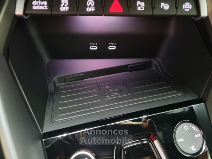 Audi A3 IV (2) SPORTBACK 15 35 TFSI MILD HYBRID 150 S LINE S TRONIC 7 - 19