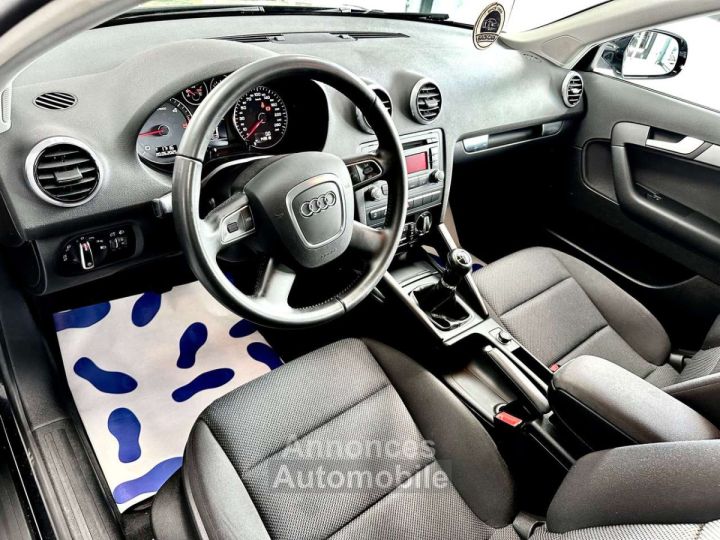 Audi A3 Sportback 16 TDi 105cv 5 PORTES - 8