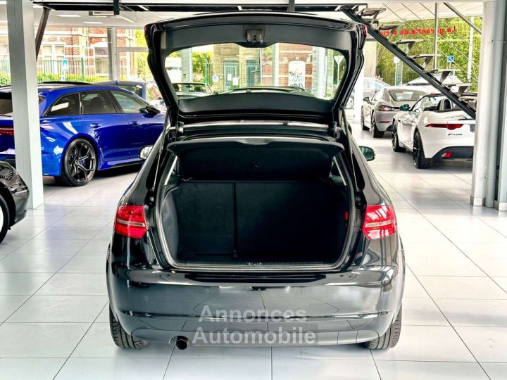 Audi A3 Sportback 16 TDi 105cv 5 PORTES - 15