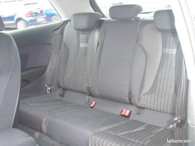 Audi A3 III 16 TDI 105 FAP AMBIENTE   - 11