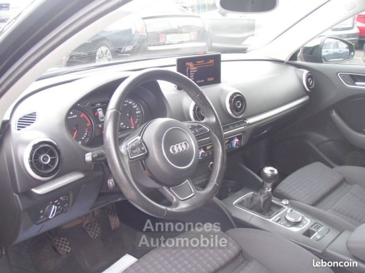 Audi A3 III 16 TDI 105 FAP AMBIENTE - 12