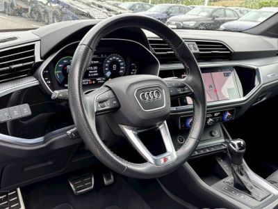 Audi Q3 45 TFSIe 245 ch S tronic 6 S line   - 5