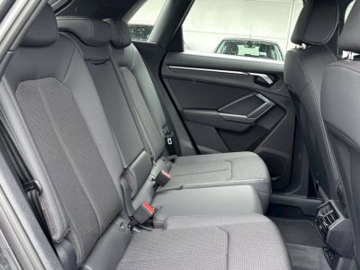 Audi Q3 45 TFSIe 245 ch S tronic 6 S line   - 10
