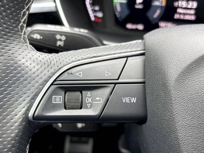 Audi Q3 45 TFSIe 245 ch S tronic 6 S line   - 19