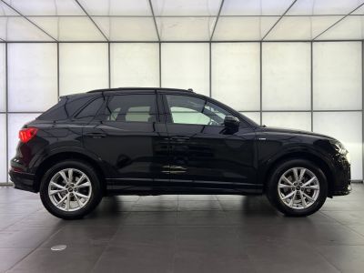 Audi Q3 35 TFSI 150 ch S tronic 7 S line   - 2