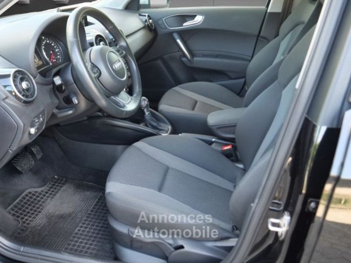 Audi A1  Sportback · 10 TFSI 95ch · S-Line · DSG7 · Navi · Bi-Xénon · Attelage - 4