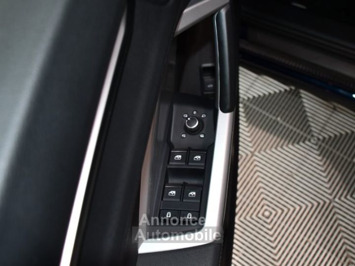 Audi Q3 Sportback S-Line Design Luxe 35 TFSI 150 S-Tronic GPS Virtual ACC Attelage Hayon LED Pré Sense Lane JA 19 Sport - 24