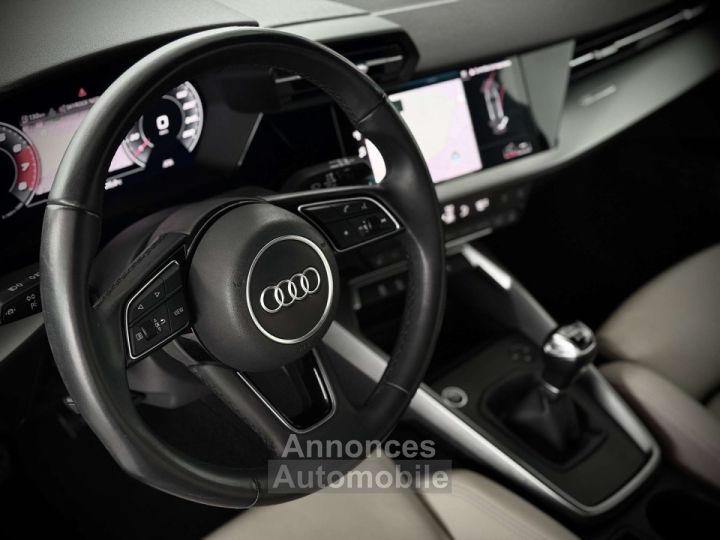 Audi A3 Sportback 10 TFSI S-LINE 1ERPRO COCKPIT CUIR PDC - 11