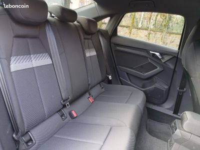 Audi A3 BERLINE 20 TDI 116ch S-TRONIC %2B4 Roues Hiver Attelage démontable Sièges AV Chauffants   - 13