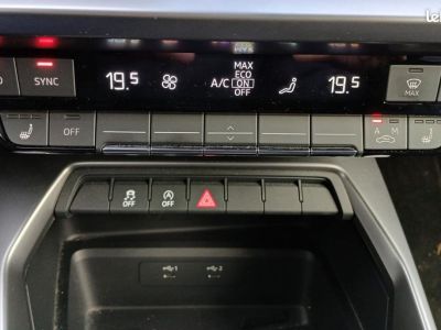Audi A3 BERLINE 20 TDI 116ch S-TRONIC %2B4 Roues Hiver Attelage démontable Sièges AV Chauffants   - 15