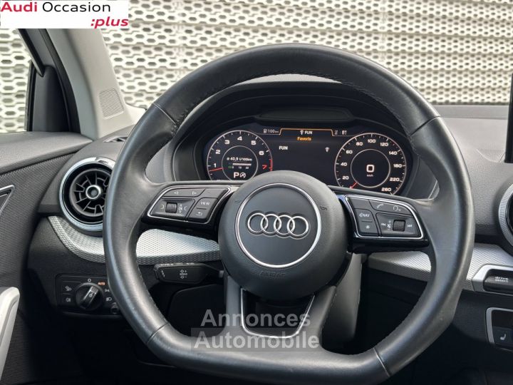 Audi Q2 35 TFSI 150 S tronic 7 Design Luxe - 17