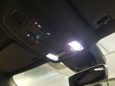 Audi A3 ALLSTREET Allstreet 40 TFSI e Hybride rechargeable 204 S tronic 6 Avus   - 40