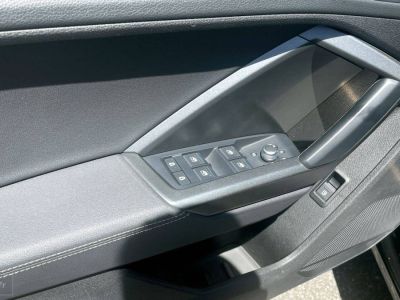 Audi Q3 45 TFSIe 245 ch S tronic 6 S line   - 13